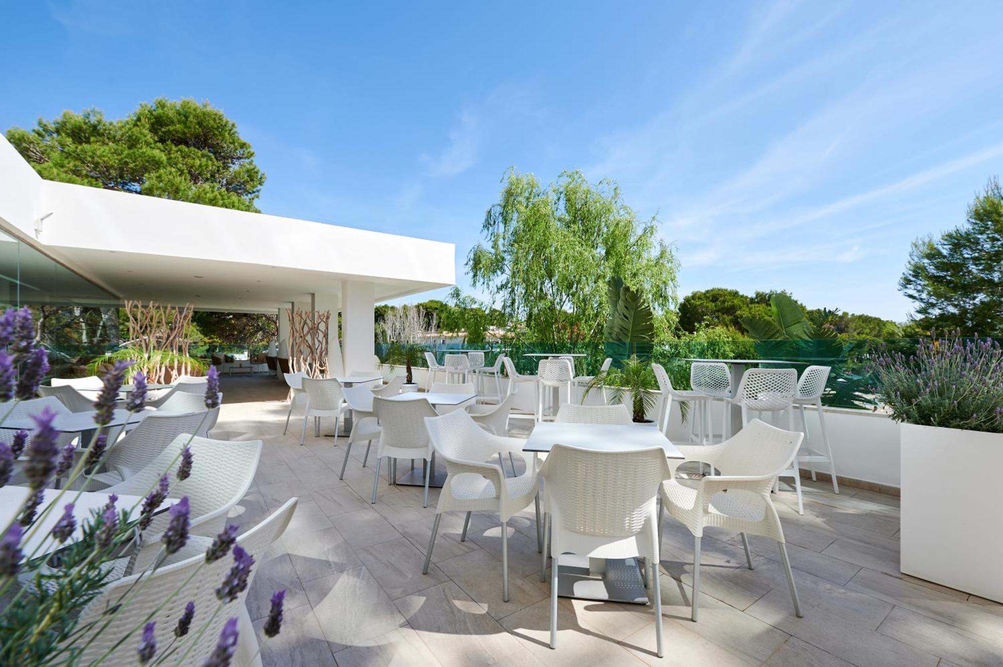 Aluasoul Carolina - Adults Only Hotel Font de sa Cala Bagian luar foto