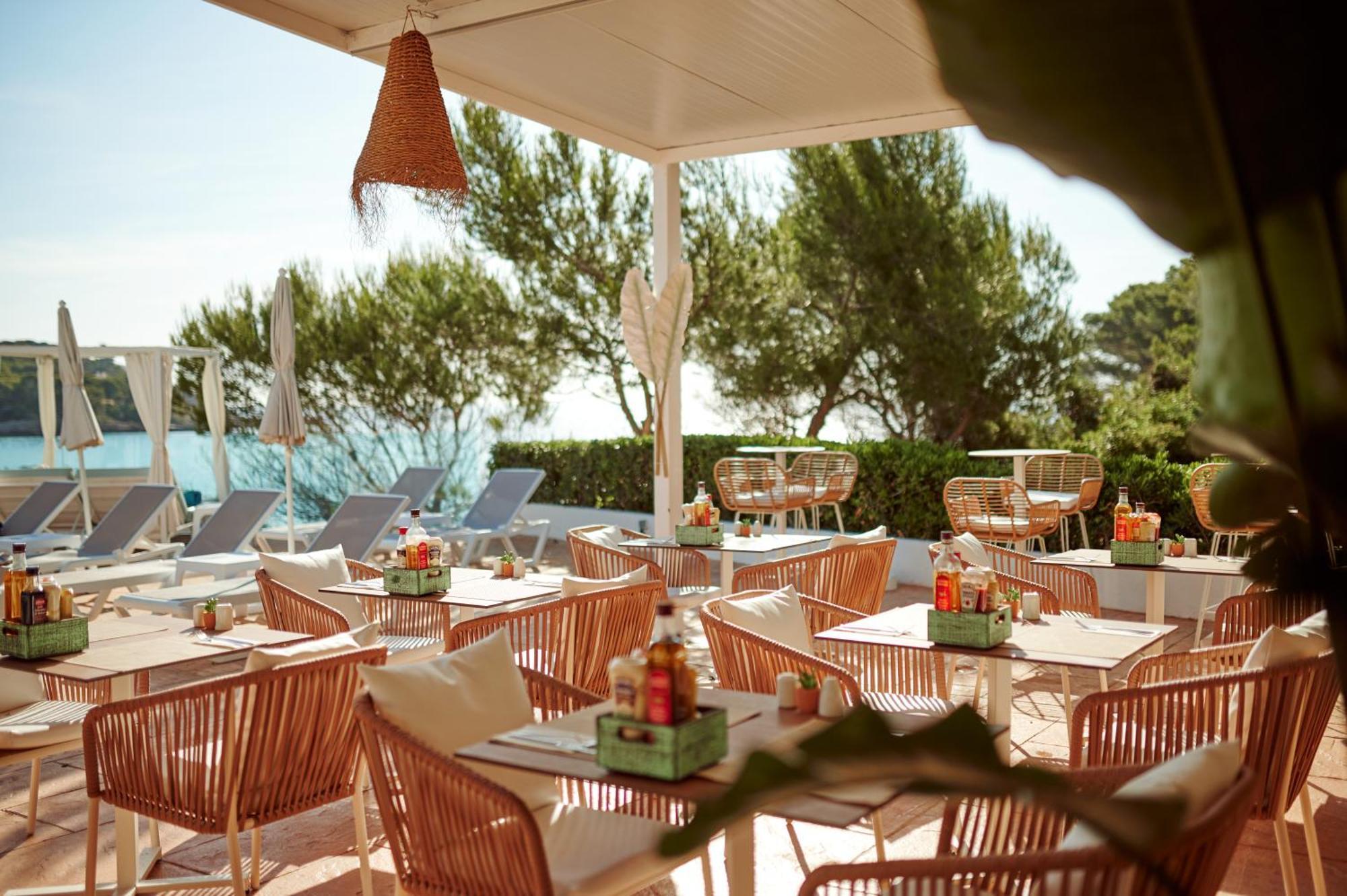 Aluasoul Carolina - Adults Only Hotel Font de sa Cala Bagian luar foto