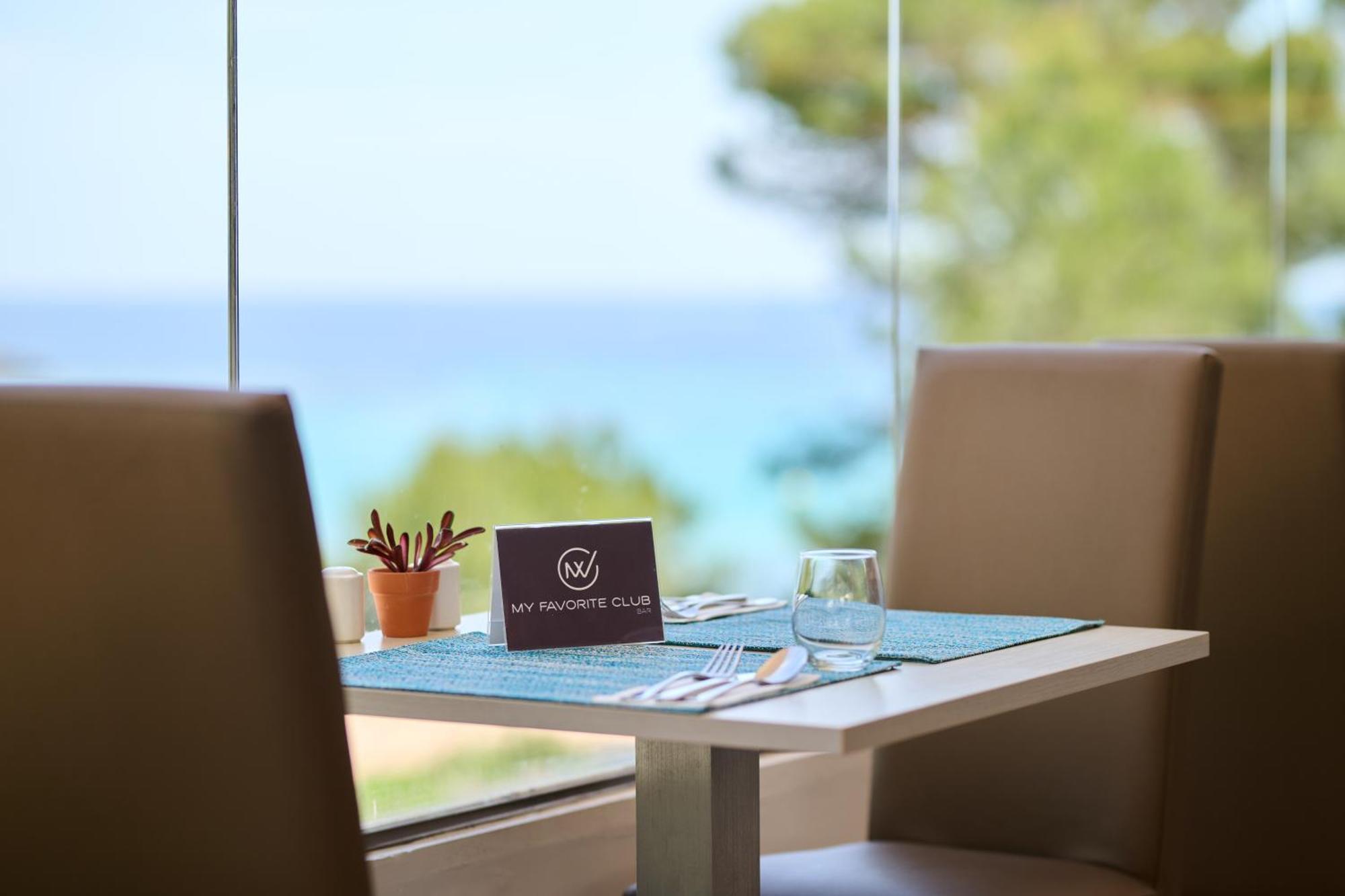 Aluasoul Carolina - Adults Only Hotel Font de sa Cala Bagian luar foto